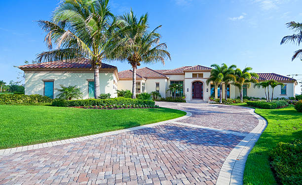 Best Interlocking Driveway Pavers  in Chanhassen, MN